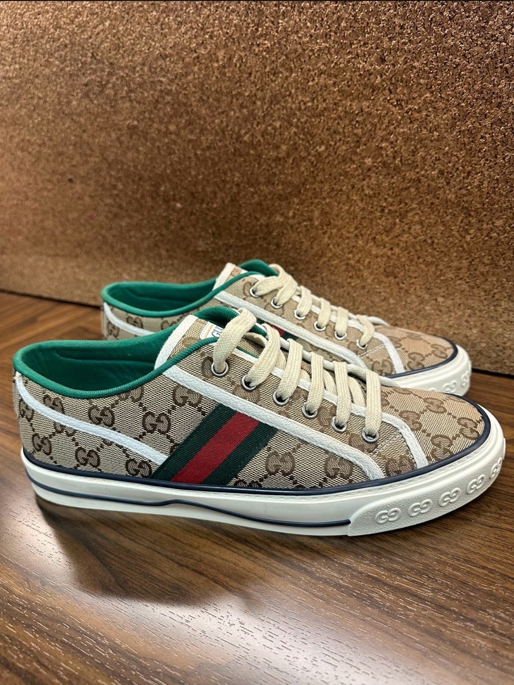 Gucci GG Canvas Low Top Sneakers in Beige with Green/Red Web - Picture 3 of 4